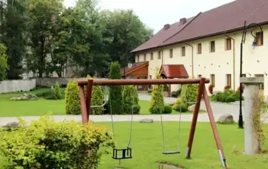 KARCZYCE - OBIEKT HOTELOWY