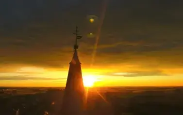 AUTOR. M. JAKUBOWSKI.