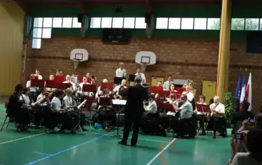 FRANCJA 10 LECIE. SIERENTZ (7)