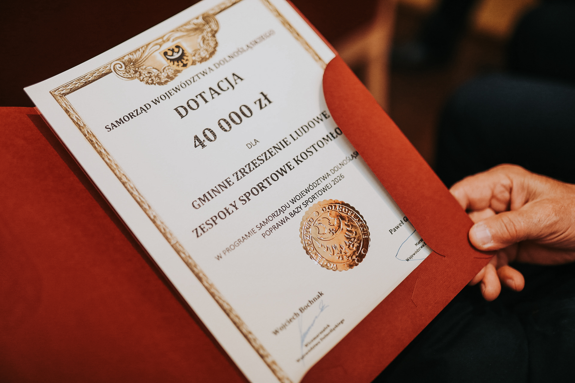 GZ LZS Gmina Kostomłoty, w&oacute;jt gminy Kostomłoty, Przewodniczący Rady Gminnego Zrzeszenia Ludowych Zespoł&oacute;w Sportowych Leon Barylak, Marszałek Wojew&oacute;dztwa Dolnośląskiego Paweł Gancarz, Wicemarszałek Wojew&oacute;dztwa Dolnośląskiego Wojciech Bochnak