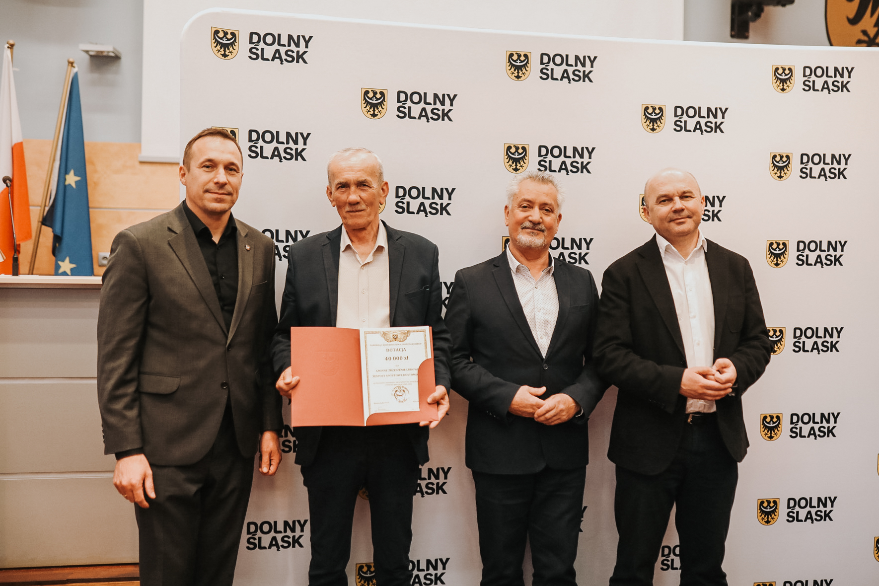 GZ LZS Gmina Kostomłoty, w&oacute;jt gminy Kostomłoty, Przewodniczący Rady Gminnego Zrzeszenia Ludowych Zespoł&oacute;w Sportowych Leon Barylak, Marszałek Wojew&oacute;dztwa Dolnośląskiego Paweł Gancarz, Wicemarszałek Wojew&oacute;dztwa Dolnośląskiego Wojciech Bochnak