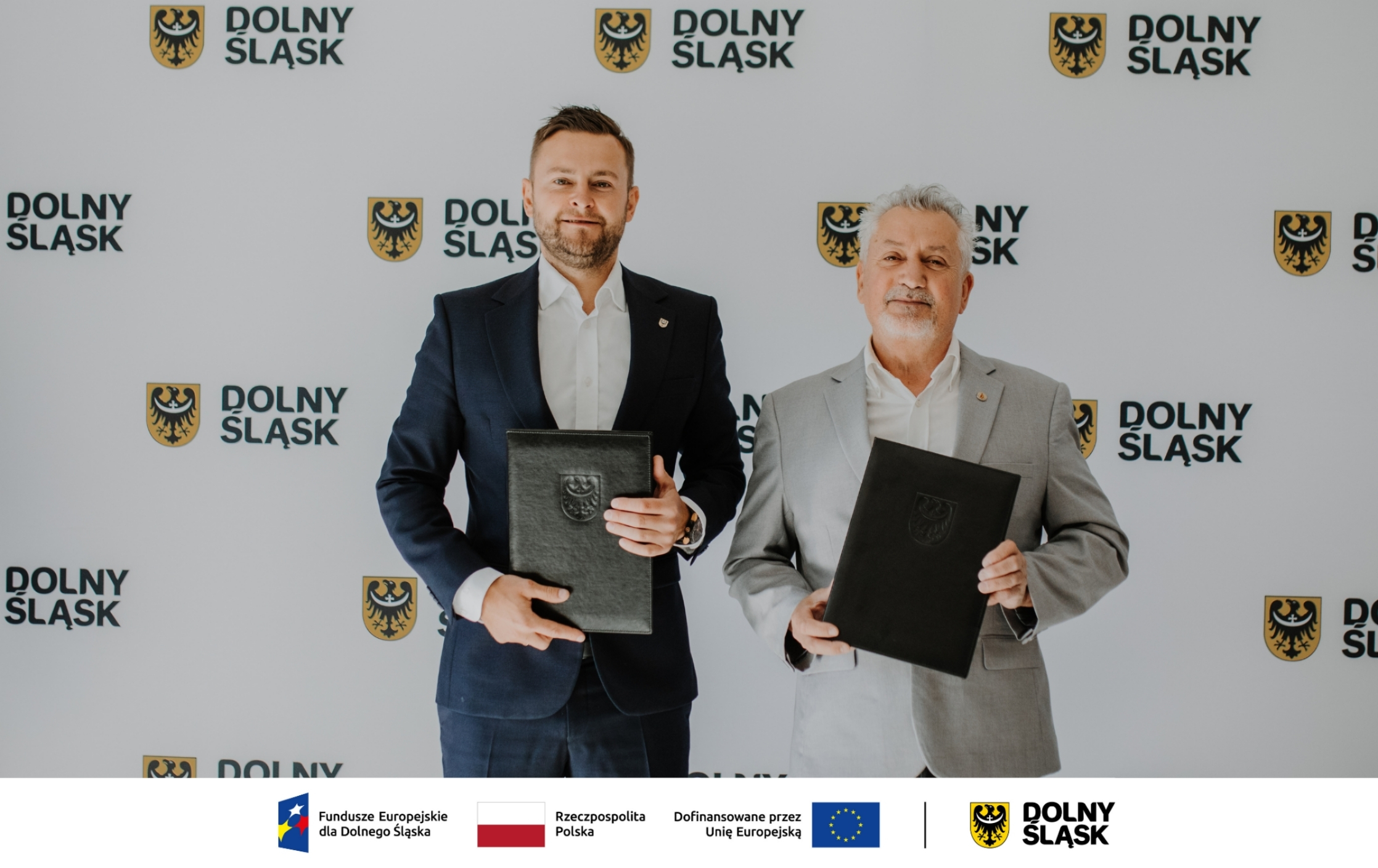 Podpisanie umowy w&nbsp;Urzędzie Marszałkowskim