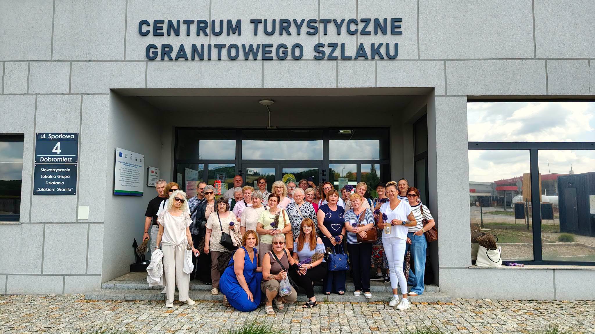 Warsztaty lawendowe w&nbsp;ramach projektu ,,Dolnośląska Akademia Kompetencji Seniora"