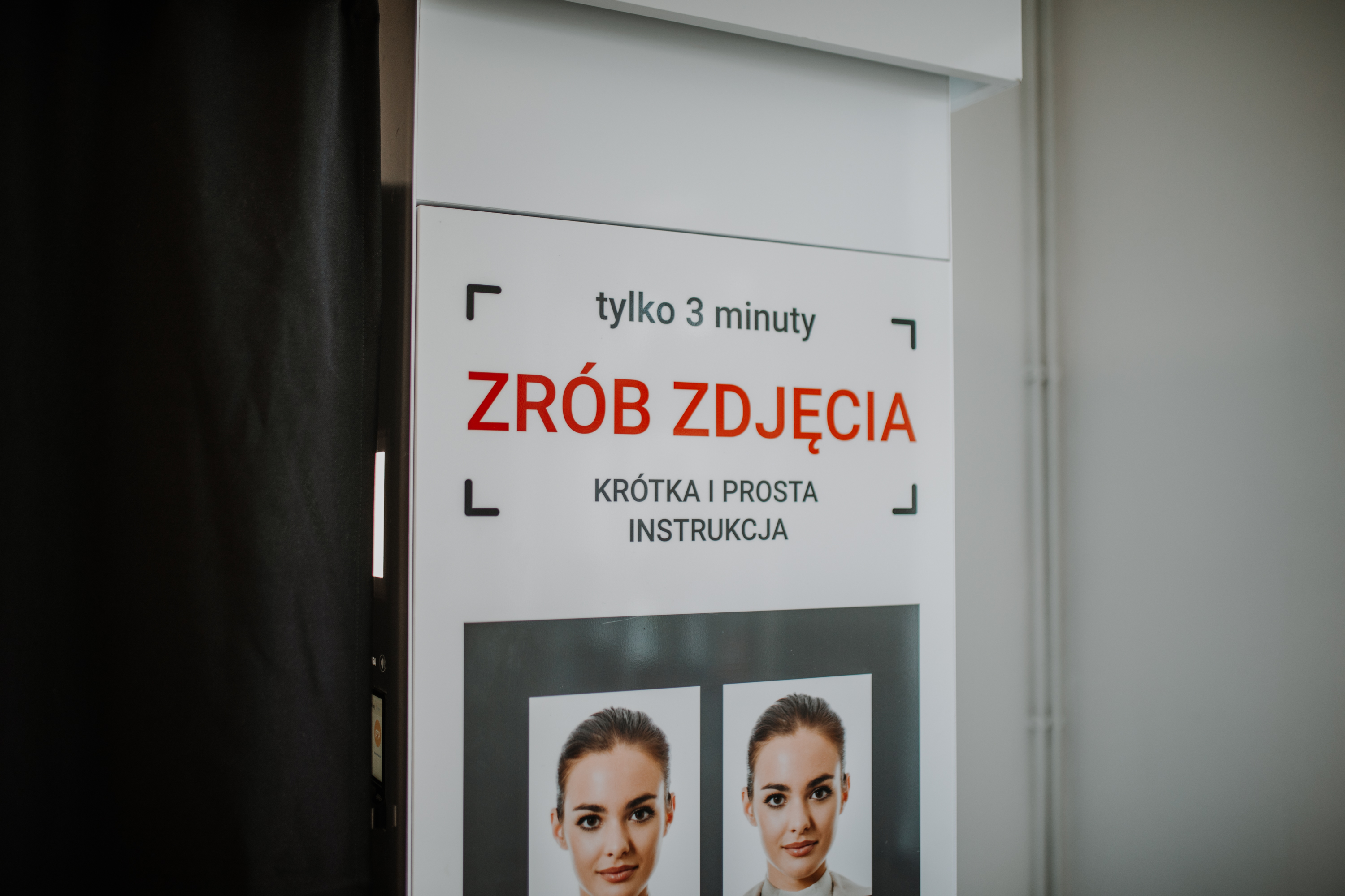 Zdjęcia do dokument&oacute;w w&nbsp;Urzędzie Gminy Kostomłoty