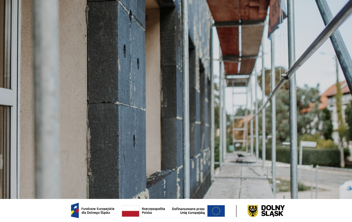 Gminny Ośrodek Kultury w&nbsp;Kostomłotach w&nbsp;trakcie remontu